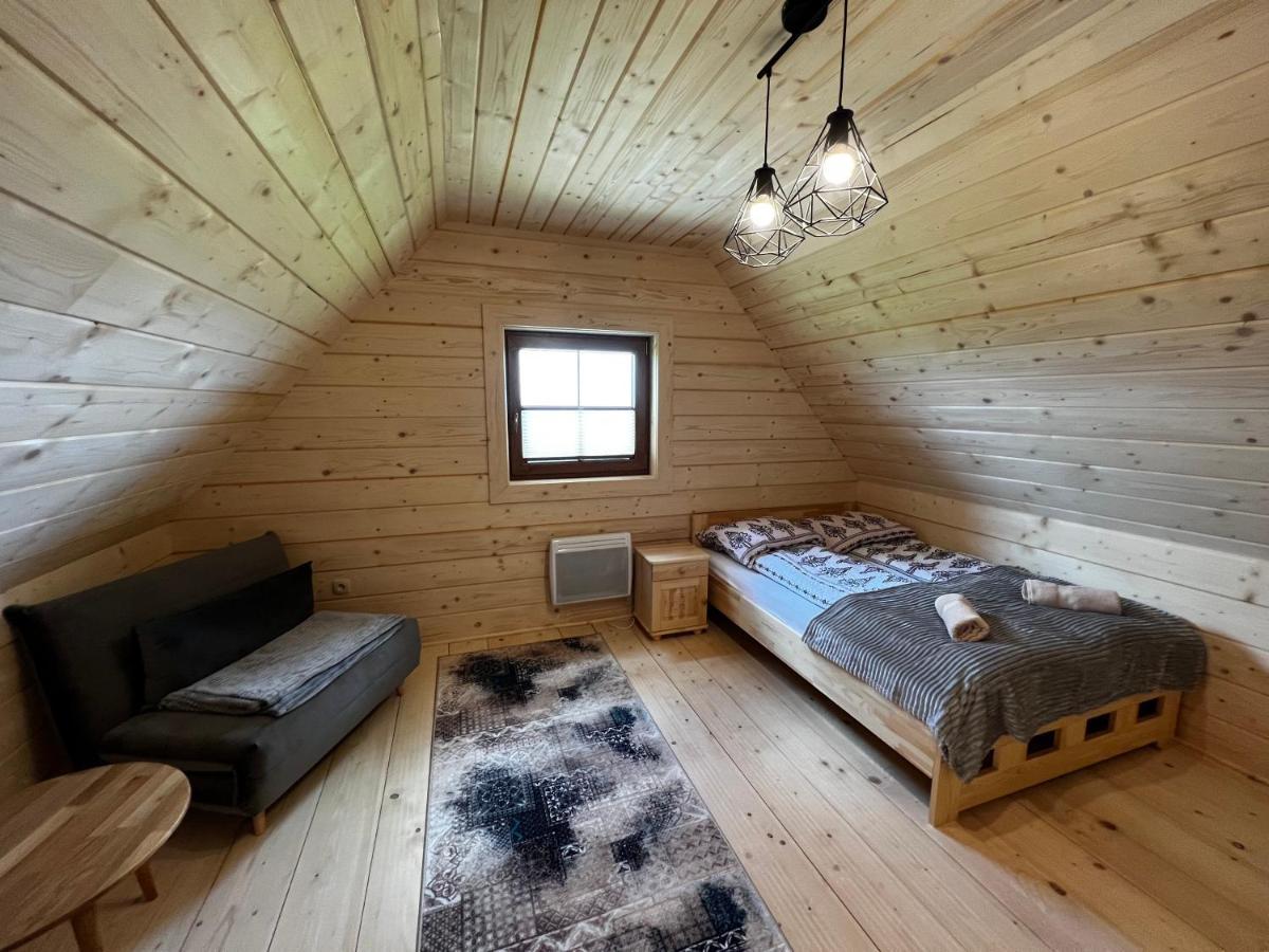 Styry Pory Roku Apartment Gron Bagian luar foto